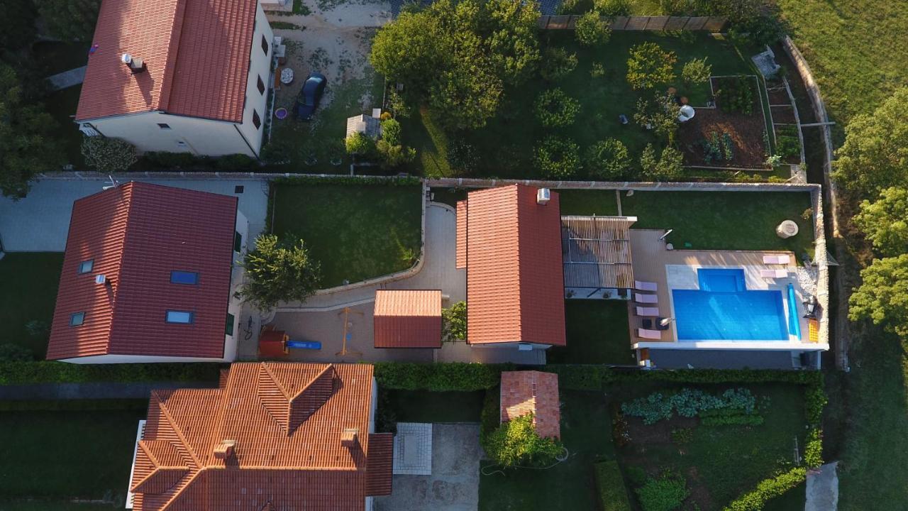 Kameni Dvori Villa Donji Prolozac Luaran gambar